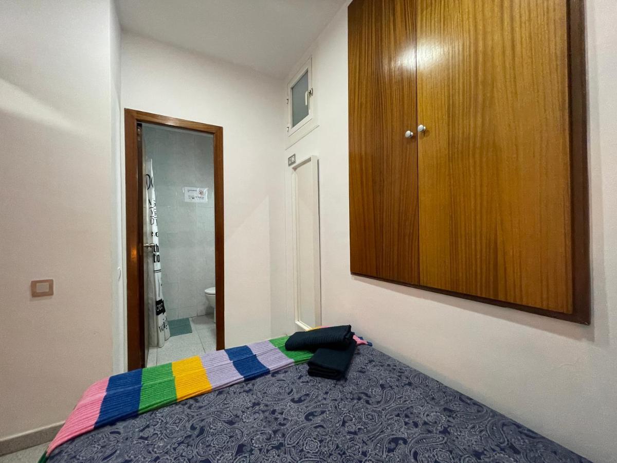 Plaza Universidad Rooms Barcelona Zewnętrze zdjęcie
